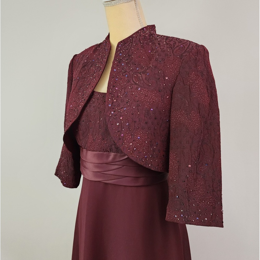 R&M RICHARDS Petites Burgundy Formal Occasion Beaded Bolero Jacket Dress Size 6P - Picture 3 of 12